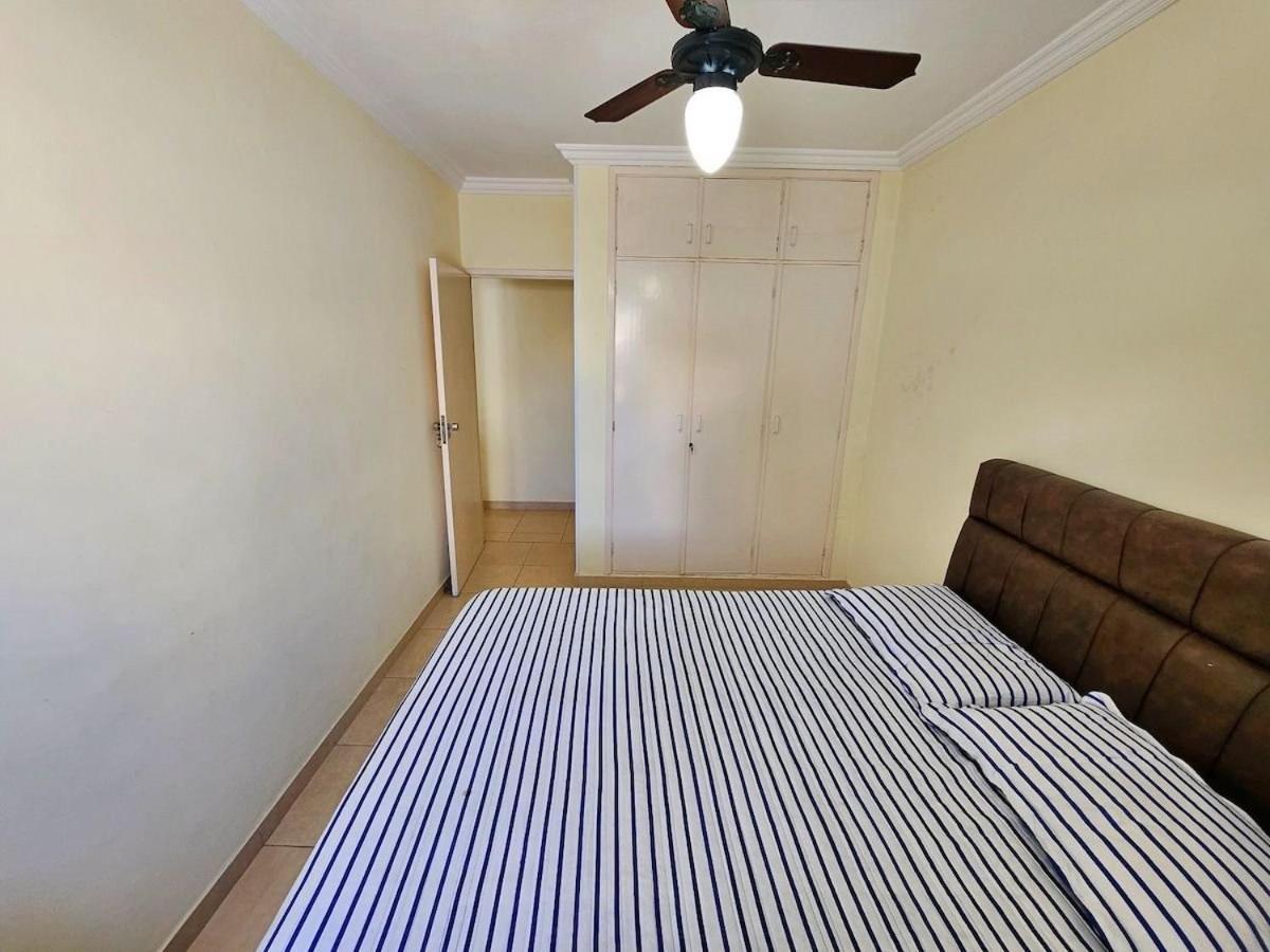 Aconchegante Apto 01 Dorm C/Sacada, Ar-Cond, Wi-Fi, Lado Praia Гуаружа Екстер'єр фото